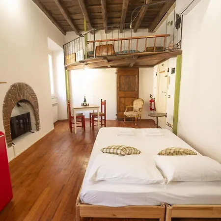 דירה Trastevere Romantic Nest *