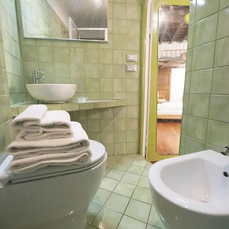 דירה Trastevere Romantic Nest