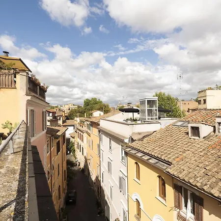 Apartment Trastevere Romantic Nest